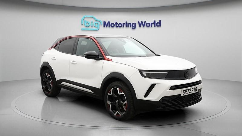 Used Vauxhall Mokka GS Line 130 HP (95 kW) 2023 White SUV