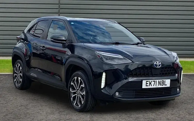 Used Toyota Yaris Hybrid Design 116 HP (85 kW) 2026 Estate