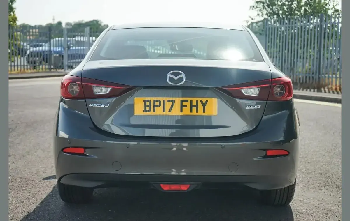 Used Mazda 3 150 HP (110 kW) 2017 Grey Sedan