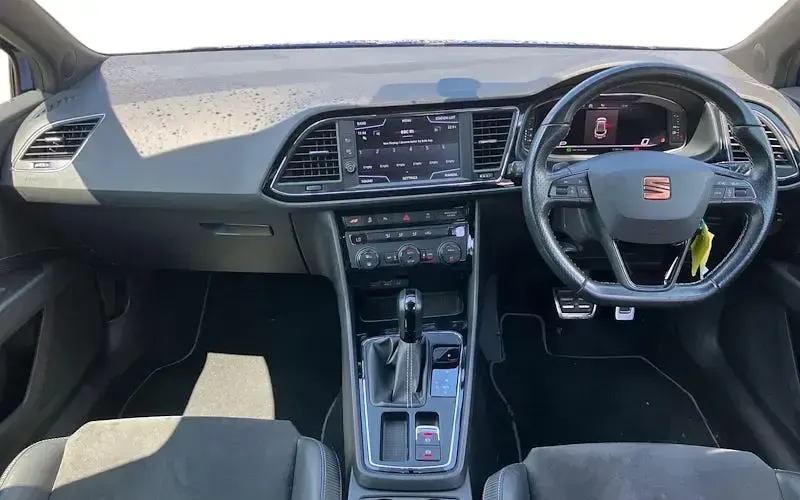 Used Seat Leon ST 4Drive 300 HP (220 kW) 2019 Blue Estate
