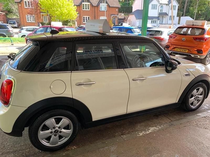 Used Mini Cooper Classic 2020 White Hatchback