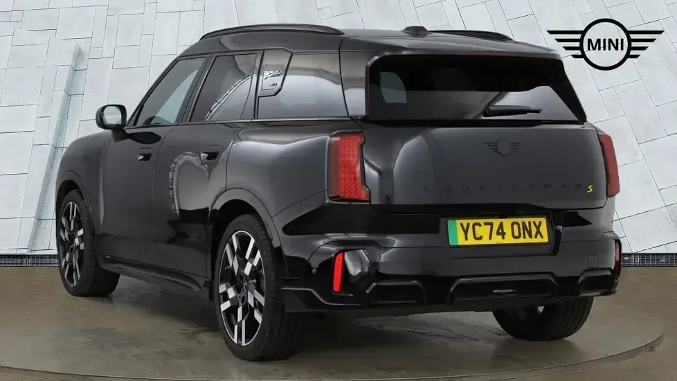 Used Mini Countryman 227 kW (309 HP) 2024 Black SUV