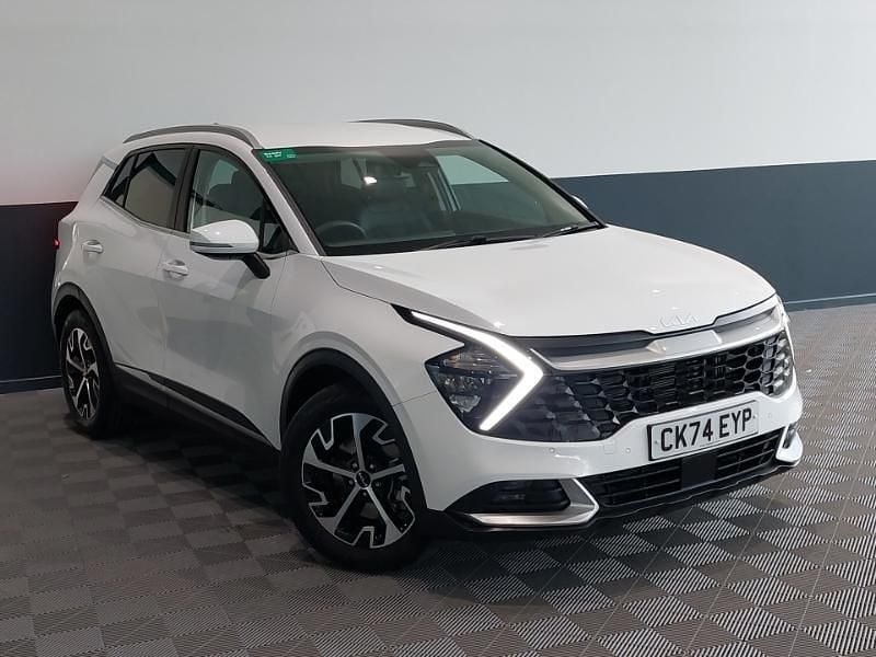 White Used 2024 Kia Sportage 3 SUV | £26,998 (Fair price) - Image 1/4