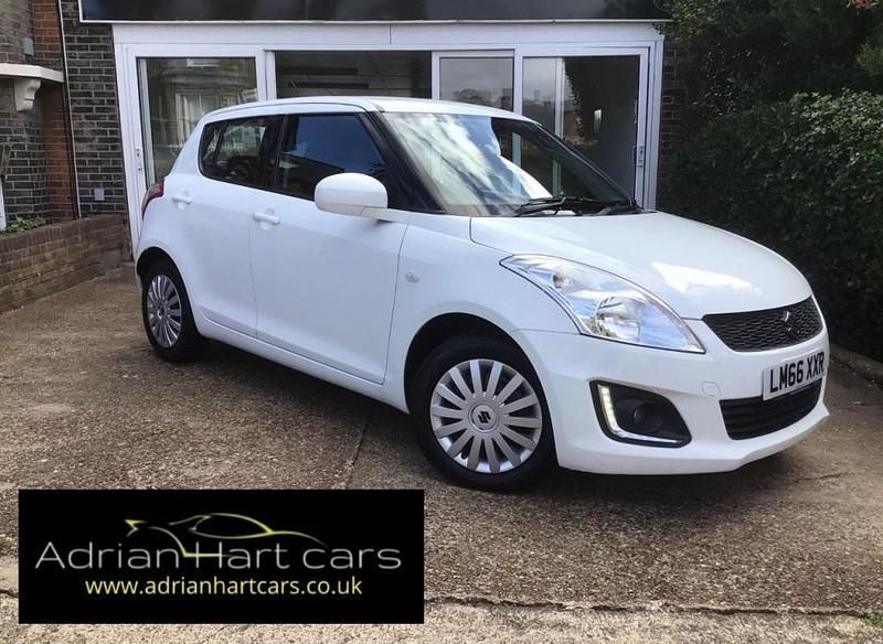 White Used 2016 Suzuki Swift Hatchback | £6,700 (Fair price) - Image 1/2
