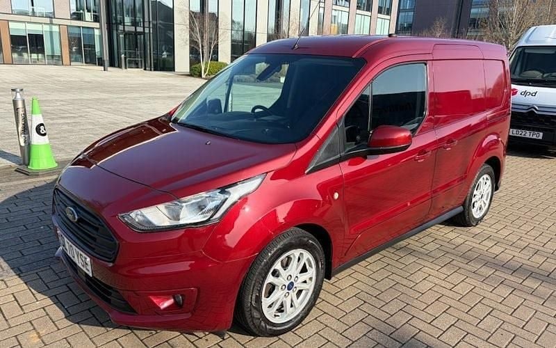 Used Ford Transit Connect Limited 120 HP (88 kW) 2020 Red MPV