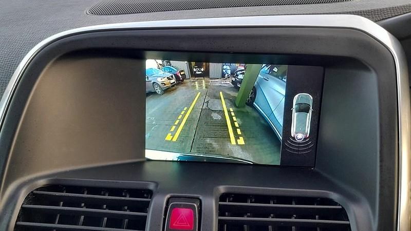 Used Volvo XC60 SE Lux 190 HP (139 kW) 2016 Black SUV