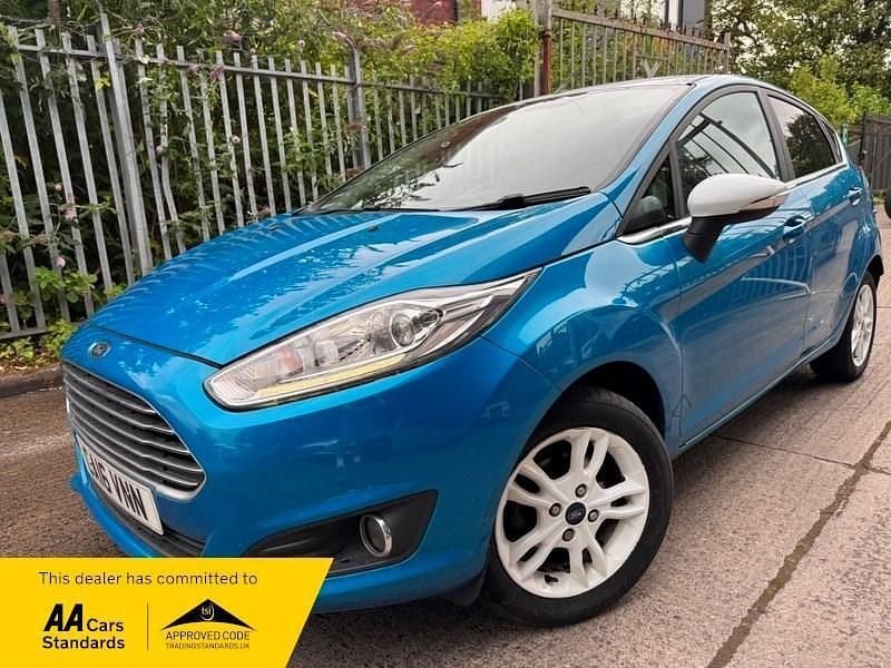 Blue Used 2016 Ford Fiesta Zetec Hatchback | £4,995 (Fair price) - Image 1/4
