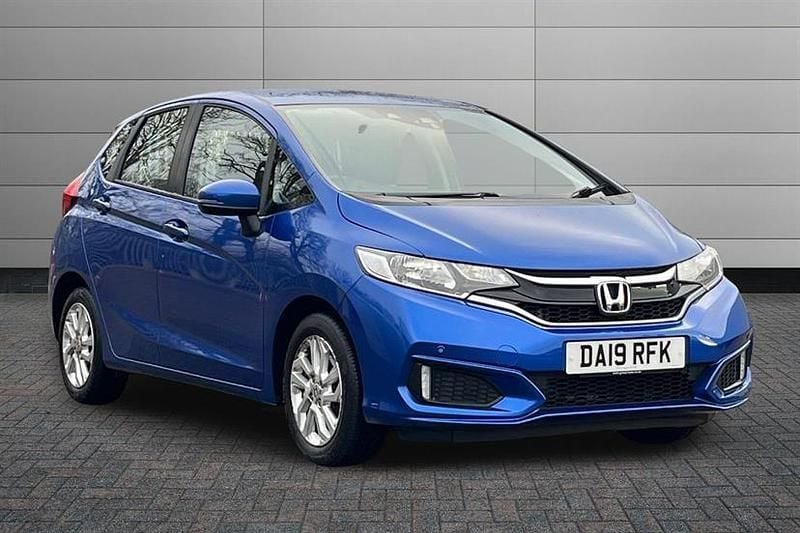 Used Honda Jazz SE 102 HP (75 kW) 2019 Brilliant sporty blue Hatchback