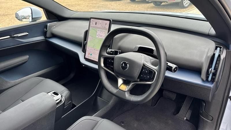 Used Volvo EX30 Core 200 kW (272 HP) 2025 Blue SUV