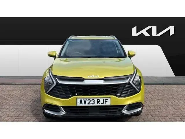 Usado Kia Sportage 150 HP (110 kW) 2023 Amarelo SUV