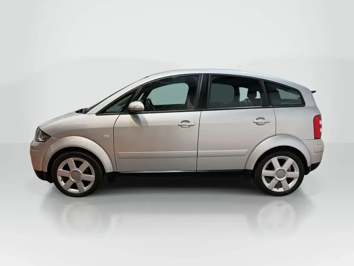 Used Audi A2 Comfort 73 HP (53 kW) 2002 Silver Hatchback