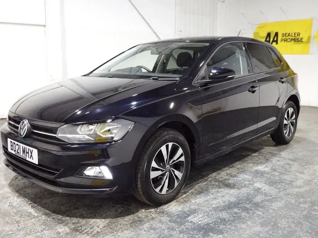 Begagnad VW Polo Match 95 HK (69 kW) 2021 Svart Halvkombi