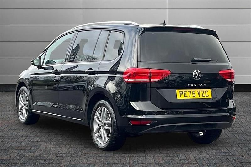 Used VW Touran Match 150 HP (110 kW) 2025 Black MPV