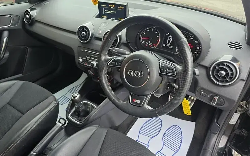 Used Audi A1 Sportback S-Line 125 HP (91 kW) 2017 Black Hatchback