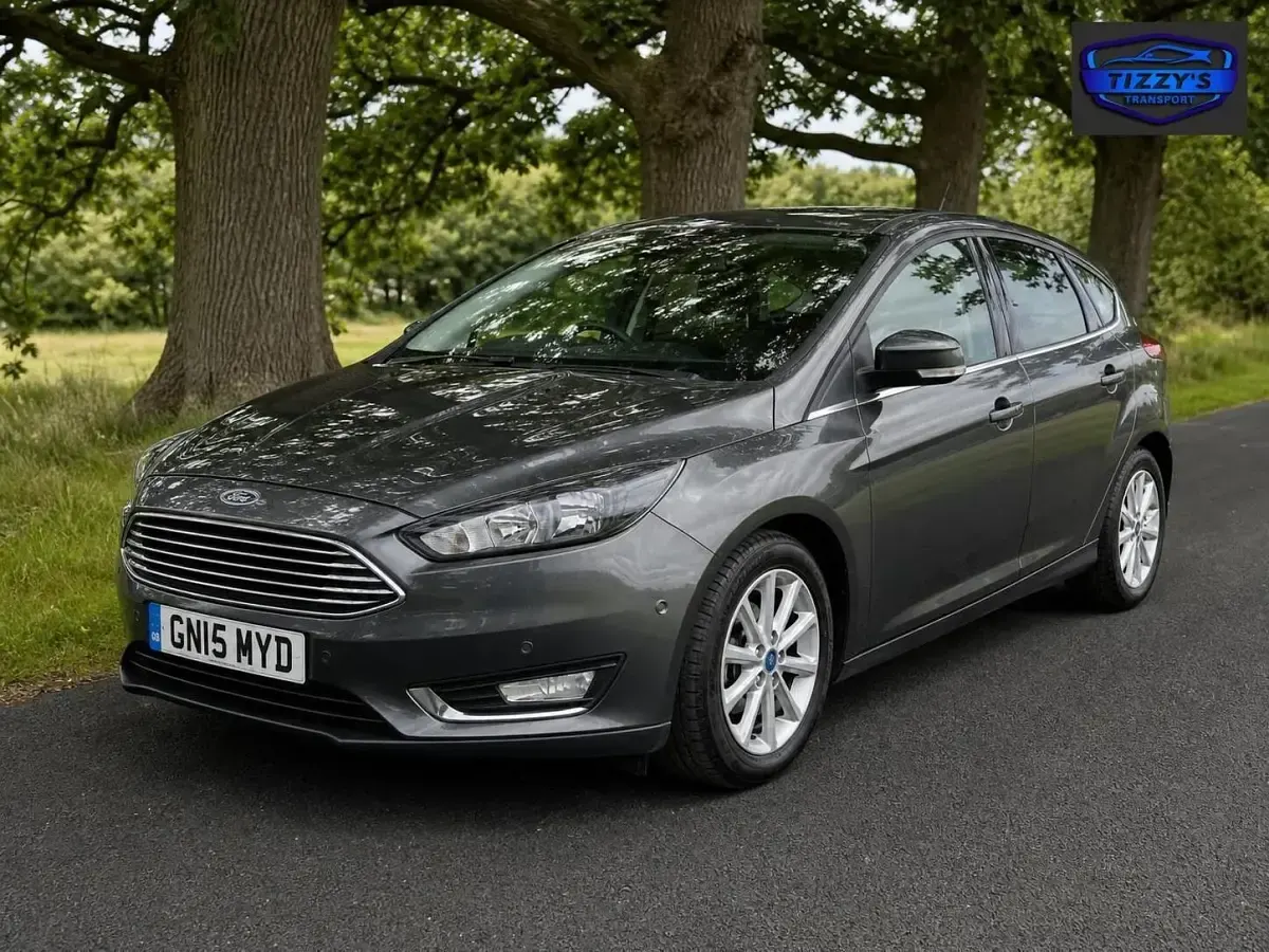 Used Ford Focus Titanium 115 HP (84 kW) 2015 Grey Hatchback