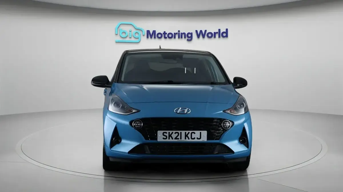 Used Hyundai i10 Premium 65 HP (47 kW) 2021 Turquoise Hatchback