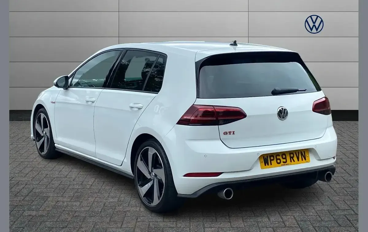 Used VW Golf VIII GTI 245 HP (180 kW) 2020 White Hatchback