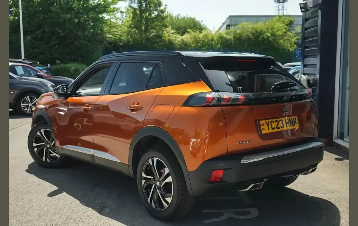Used Peugeot 2008 GT 129 HP (94 kW) 2023 Orange SUV