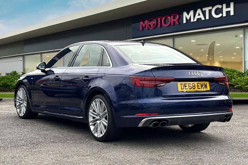 Used Audi S4 Advanced 354 HP (260 kW) 2018 Blue Sedan