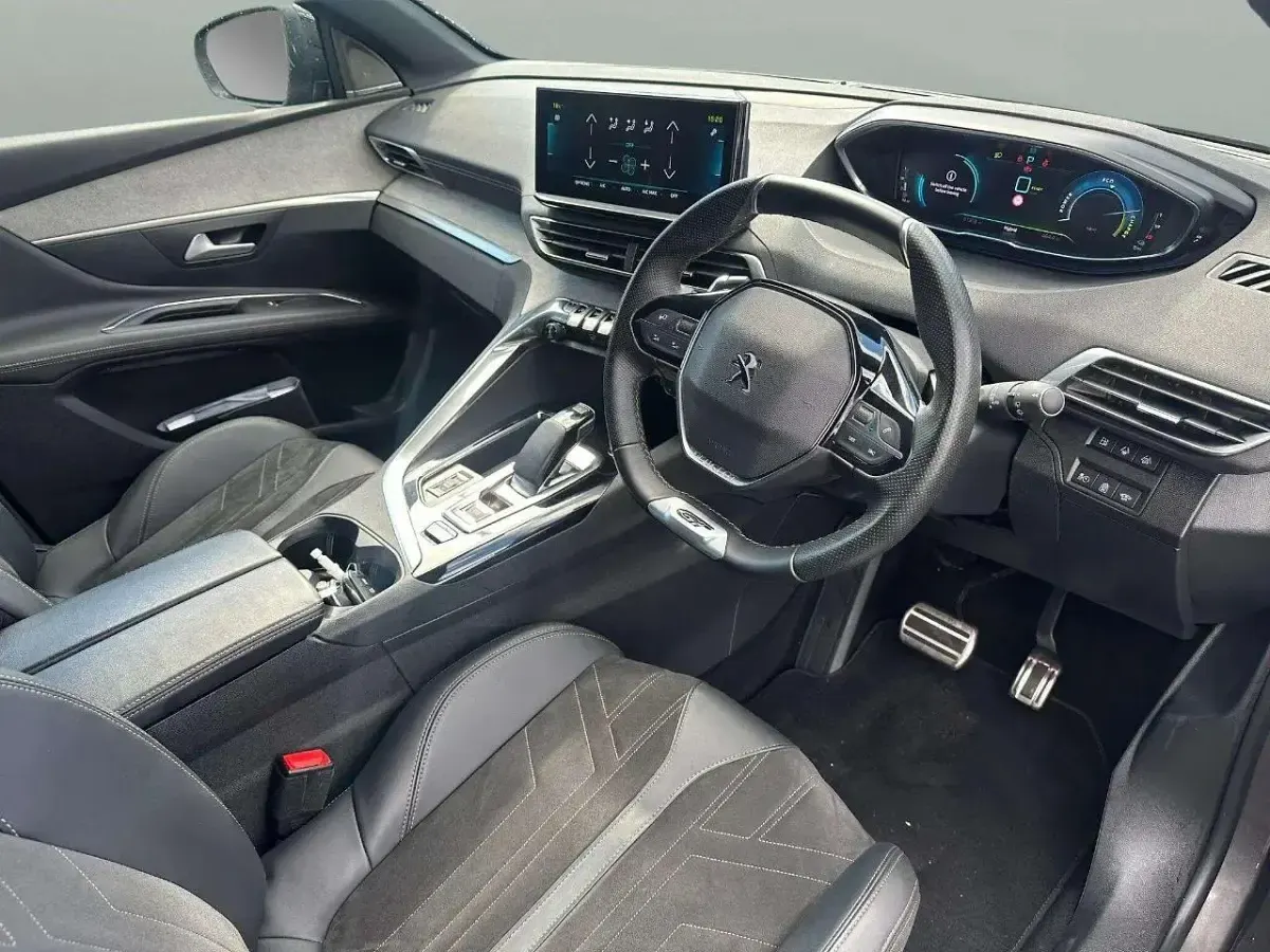 Used Peugeot 3008 GT 296 HP (217 kW) 2022 Grey SUV