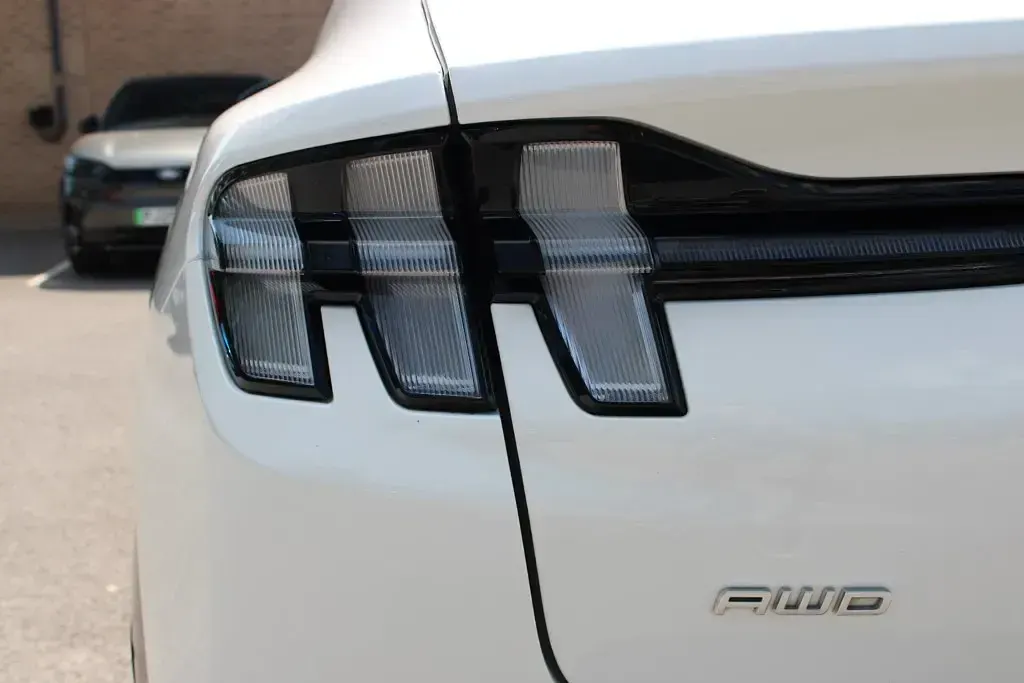Used Ford Mustang Extended Range 351 HP (258 kW) 2022 Estate