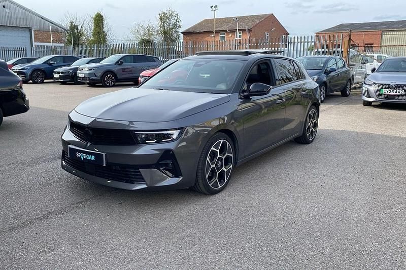 Used Vauxhall Astra Ultimate 130 HP (95 kW) 2025 Grey Hatchback