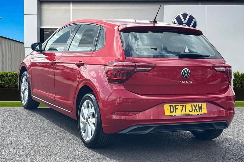 Used VW Polo Style 95 HP (69 kW) 2022 Red Hatchback