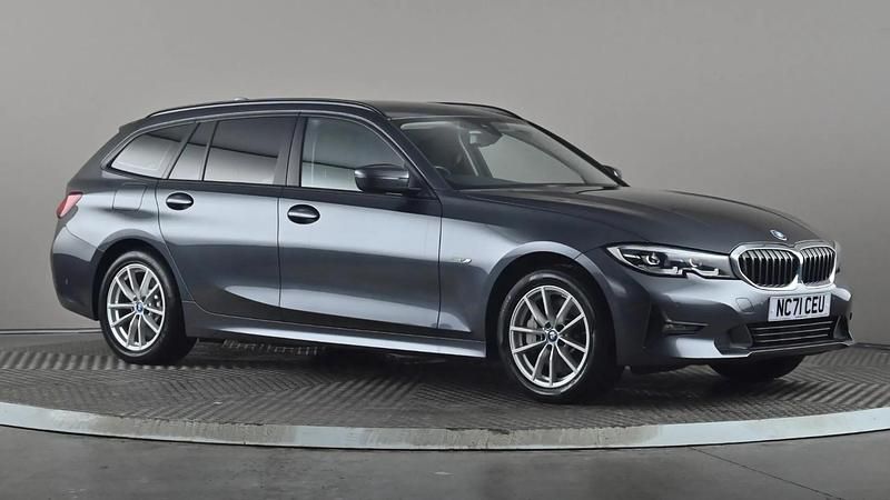 Used BMW 330e Comfort Edition 292 HP (214 kW) 2022 Grey Estate