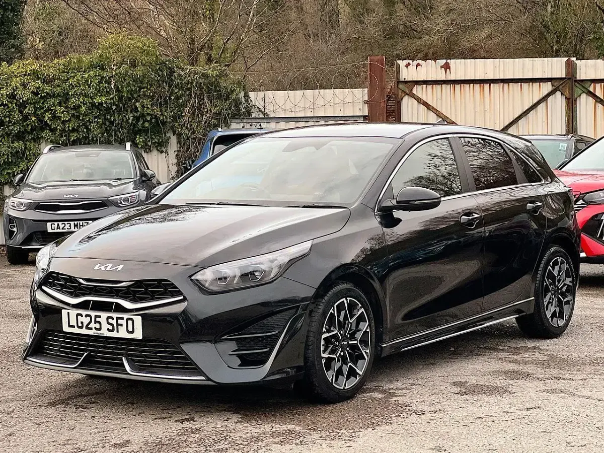 Used Kia Ceed GT-Line 138 HP (101 kW) 2025 Black Hatchback