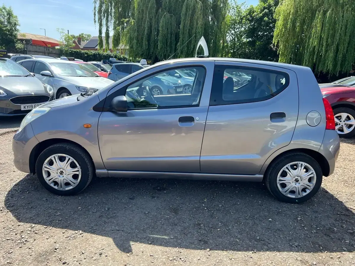 Used Suzuki Alto 68 HP (50 kW) 2014 Grey Hatchback