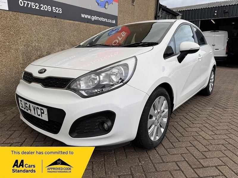 White Used 2014 Kia Rio Hatchback | £3,595 (Fair price) - Image 1/4