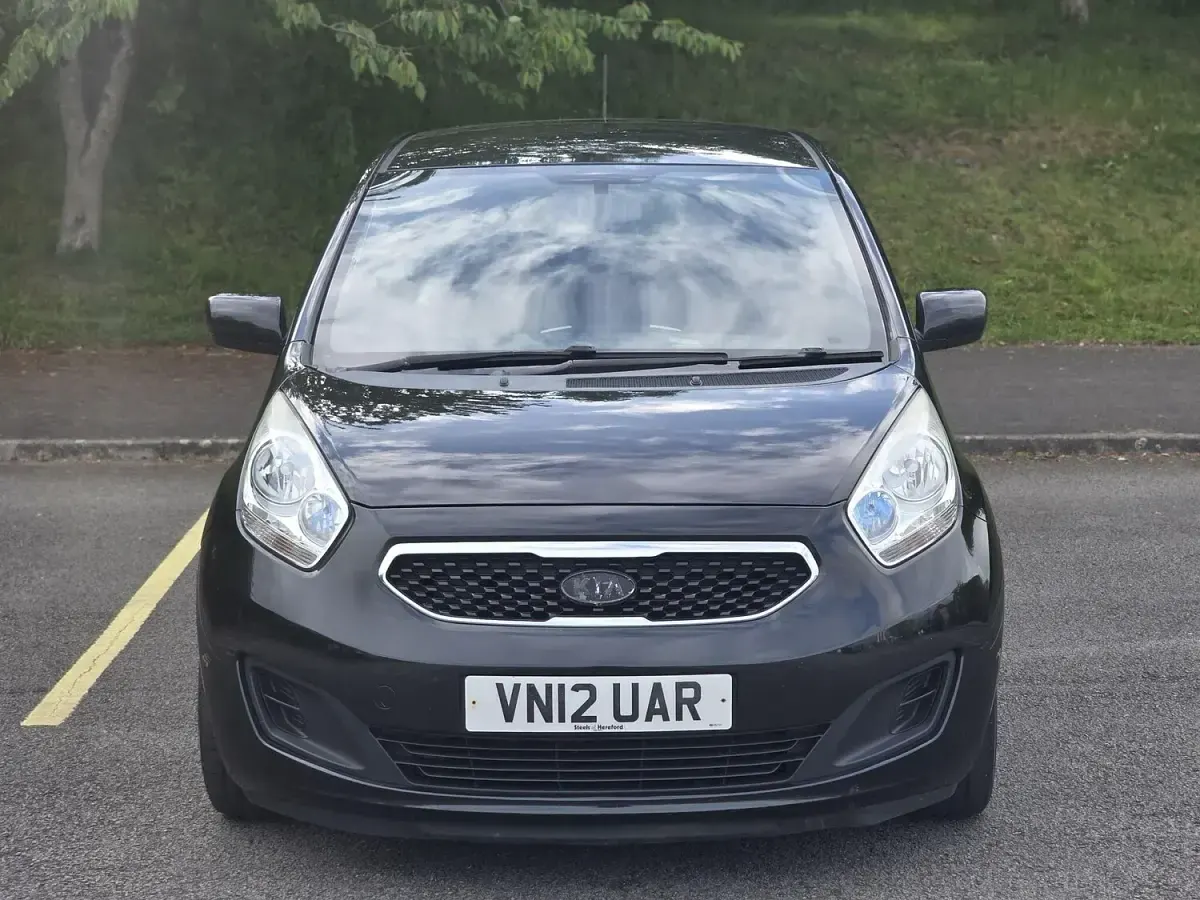 Used Kia Venga Air 90 HP (66 kW) 2012 Black Hatchback