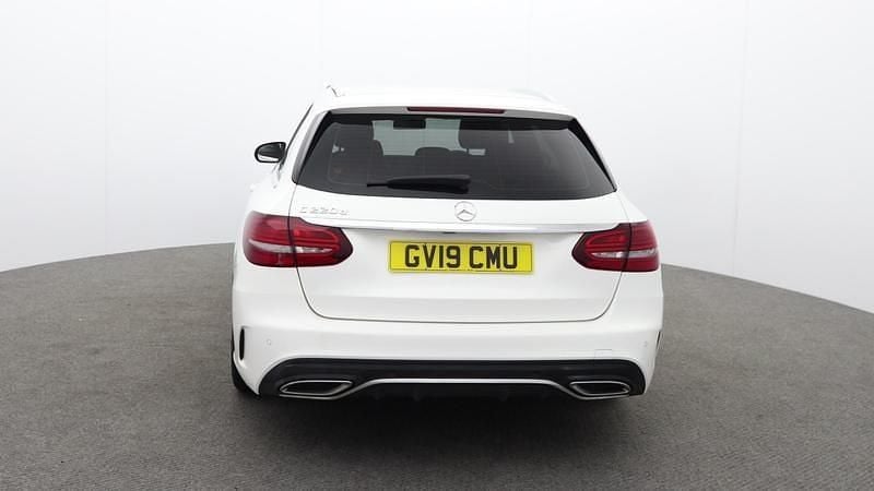 Used Mercedes C220 AMG line 194 HP (142 kW) 2019 White Estate