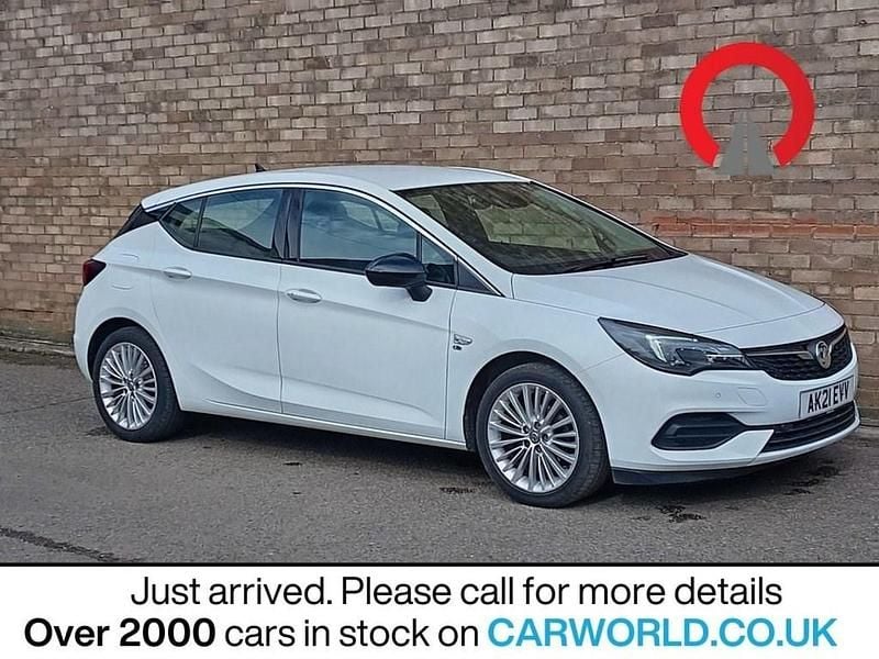 Used Vauxhall Astra Elite 2021 White Hatchback