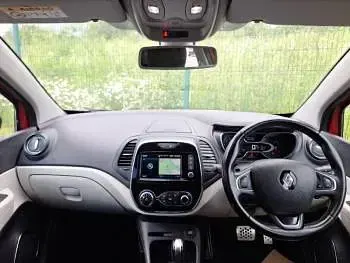 Used Renault Captur GT-Line 90 HP (66 kW) 2018 Red SUV