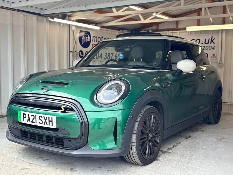 Green Used 2021 Mini Cooper SE Hatch Hatchback | £14,490 (Expensive) - Image 1/3