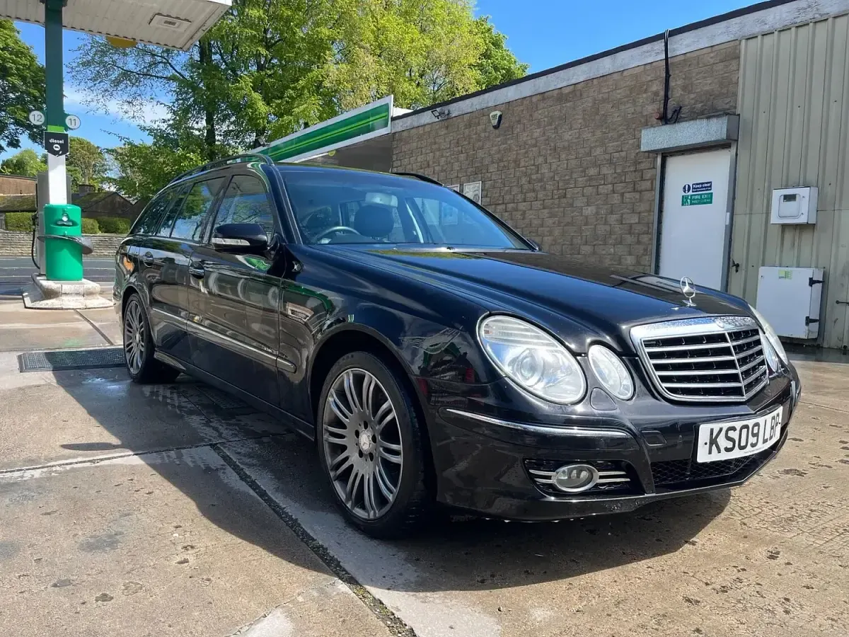 Used Mercedes E280 2009 Black Estate