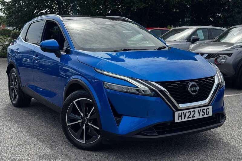 Blue Used 2022 Nissan Qashqai Tekna SUV | £20,590 (A bit pricey) - Image 1/4