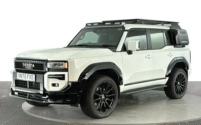 Usado Toyota Land Cruiser 205 HP (150 kW) 2026