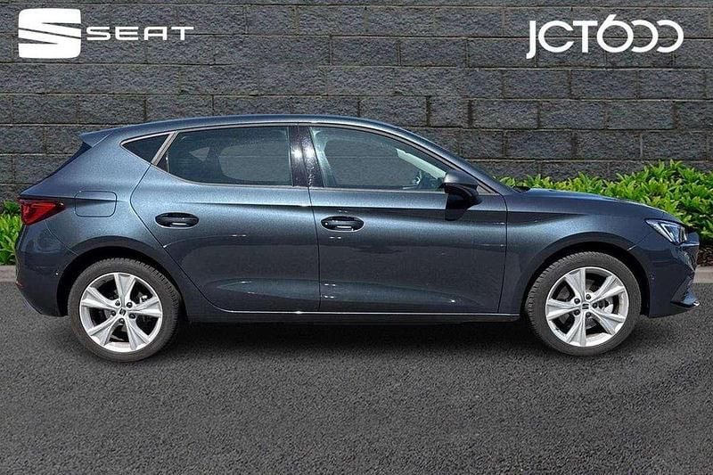Used Seat Leon FR 204 HP (150 kW) 2024 Grey Hatchback