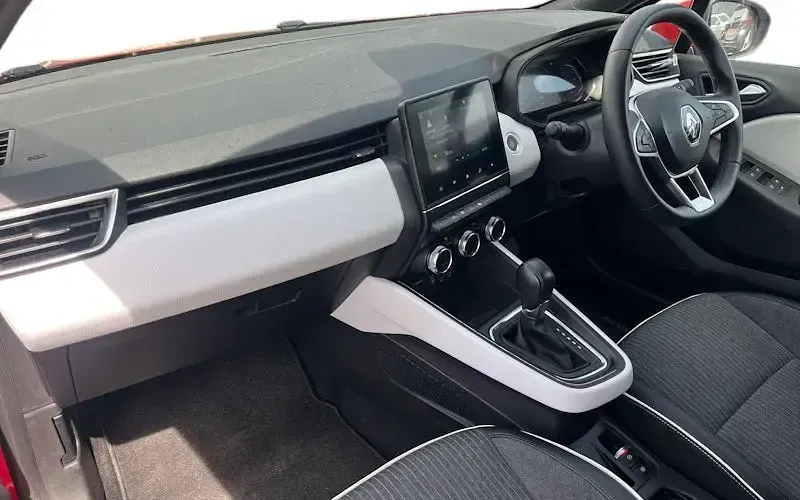 Gebraucht Renault Clio V SE 140 PS (102 kW) 2022 Rot Kleinwagen
