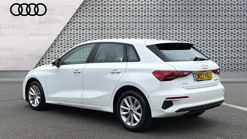 Used Audi A3 Comfort 110 HP (80 kW) 2022 White Sedan
