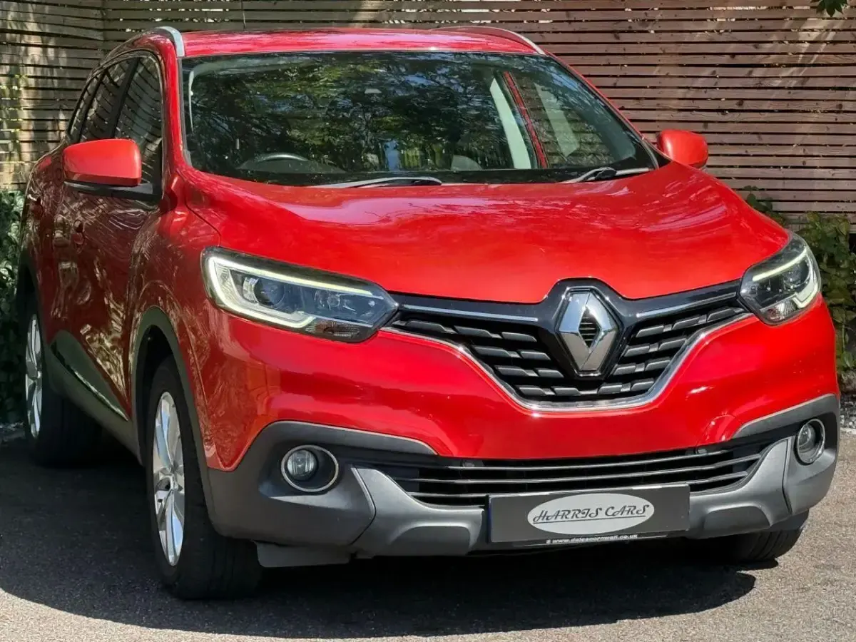 Used Renault Kadjar Dynamique 110 HP (80 kW) 2017 Red SUV