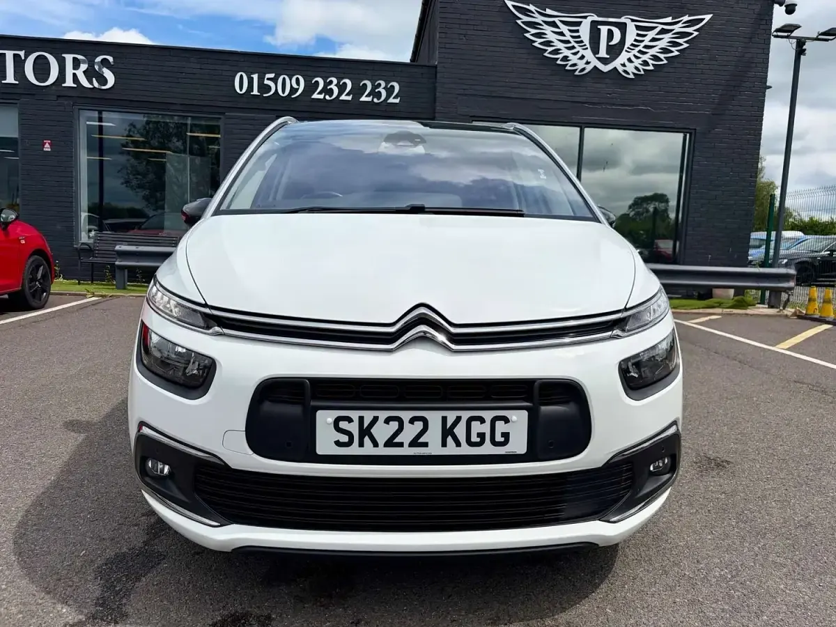 Used Citroën C4 SpaceTourer 2022 White MPV