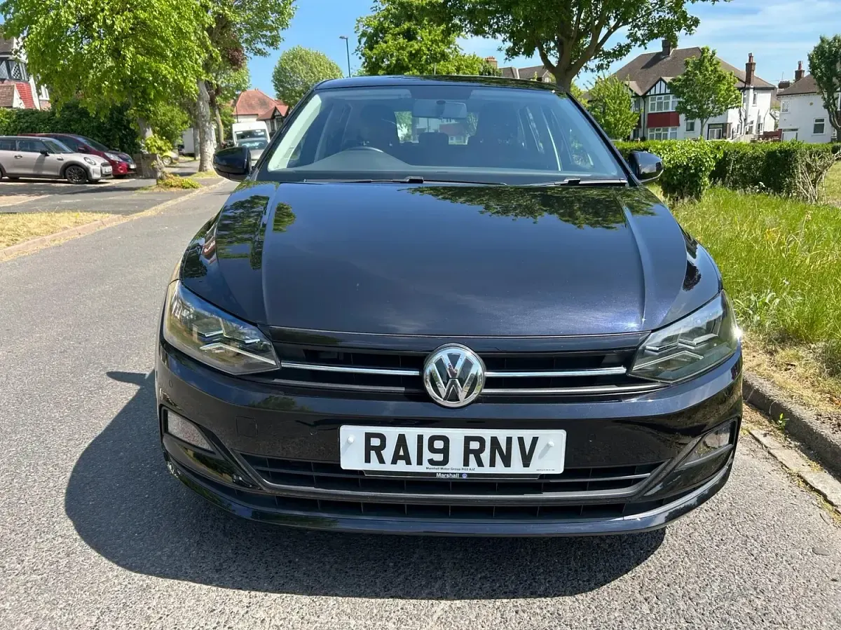Used VW Polo SE 95 HP (69 kW) 2019 Black Hatchback