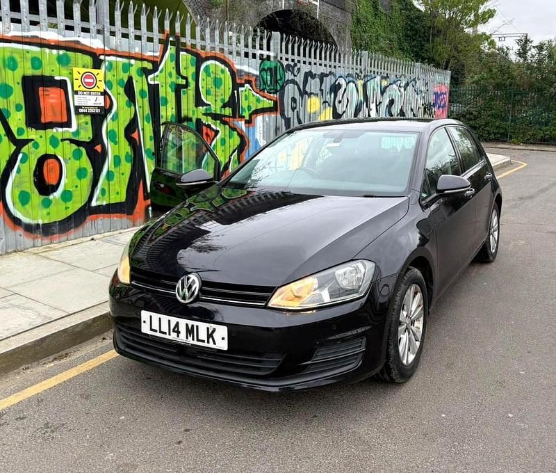 Usado VW Golf VII SE 122 HP (89 kW) 2014 Preto Citadino