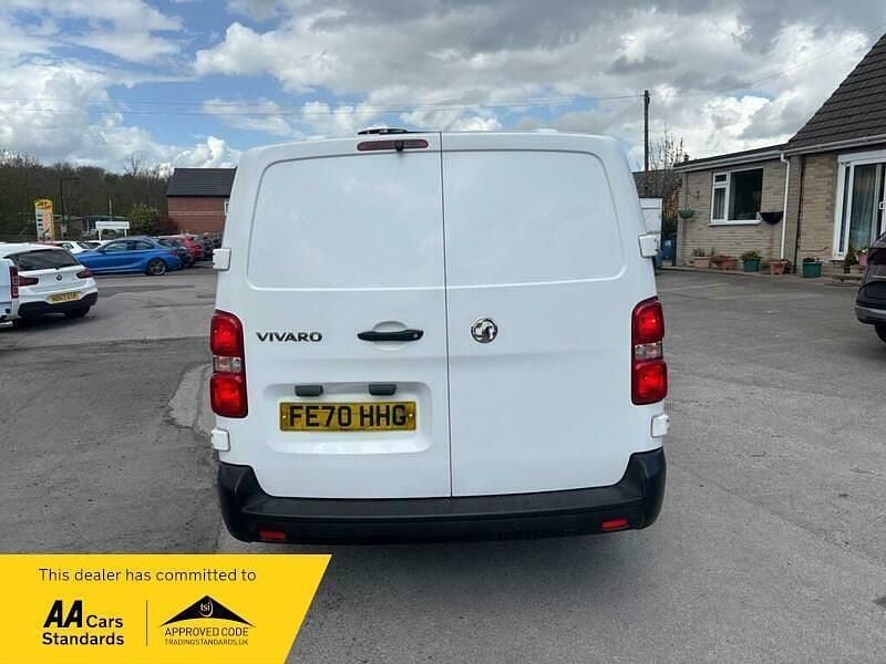 Used Vauxhall Vivaro S 150 HP (110 kW) 2020 White MPV
