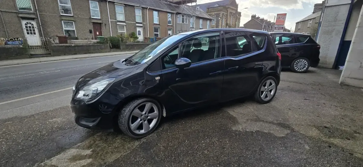 Second-hand Vauxhall Meriva 2015 Negru Monovolum