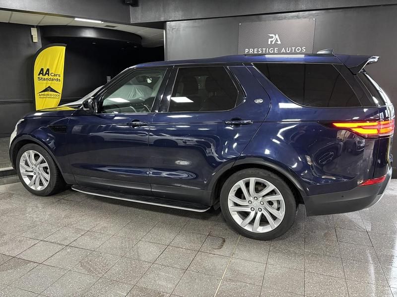 Used Land Rover Discovery 5 HSE 300 HP (220 kW) 2019 Blue SUV