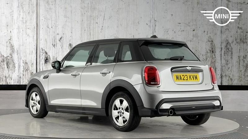 Used Mini Cooper Classic 134 HP (98 kW) 2023 Silver Hatchback